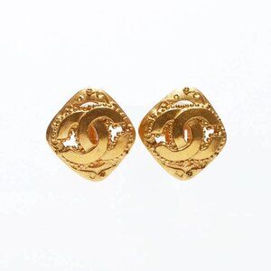Authentic CHANEL Coco Mark Earrings Gold bsj613-010926